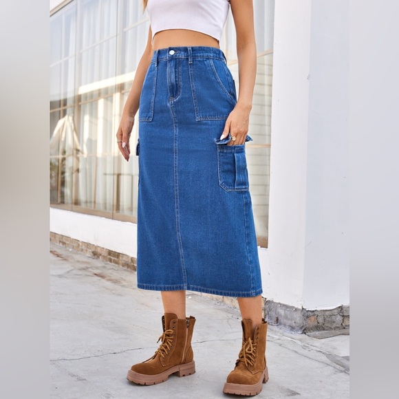 Slit Midi Denim Skirt with Pockets - Picture 4 of 5